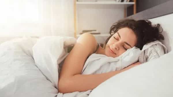 स्वप्नात सेलिब्रिटी पाहण्याचा अर्थ काय आहे?: स्वप्नात सेलिब्रिटी पाहण्याचा अर्थ असा आहे की तुम्ही लवकरच प्रसिद्ध होणार आहात.