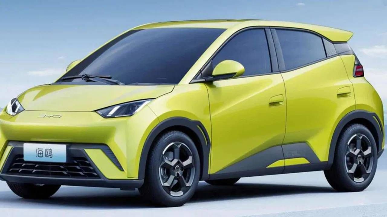 ‘या’ छोट्या इलेक्ट्रिक कारसाठी लोक झाले वेडे, भारतात कधी लाँच होणार? ‘या’ छोट्या इलेक्ट्रिक कारसाठी लोक झाले वेडे, भारतात कधी लाँच होणार?