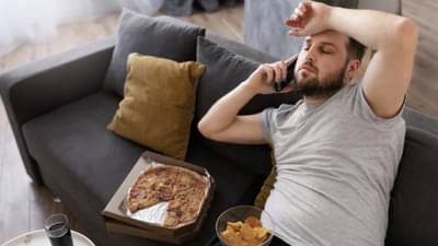 दुपारच्या जेवणानंतर आळस येतो? मग दूर करण्यासाठी सोप्या टिप्स करा फॉलो