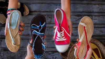 उन्हाळ्यात स्टायलिश फुटवेअर खरेदी करताय? मग या गोष्टी लक्षात ठेवा