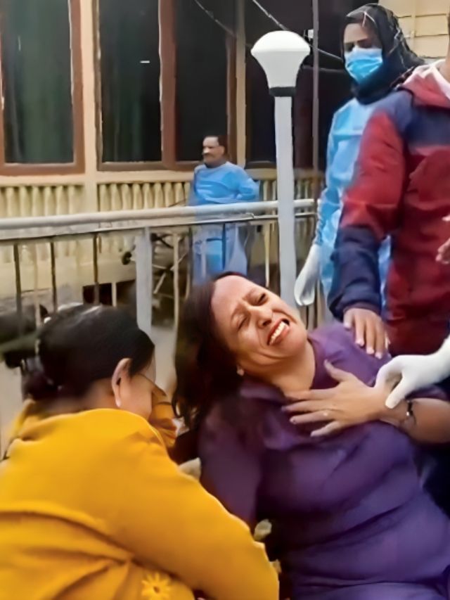 पहलगाम हल्ला, पाकिस्तानी अभिनेत्रीने पोस्ट केले फोटो; लोक म्हणाले, 'इसकी स्माइल खून से बढ़कर?'