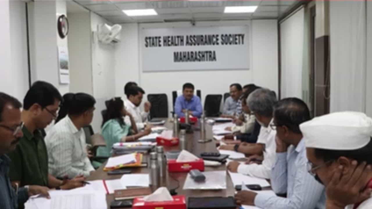 Cashless Treatment For Accident : अपघातग्रस्तांना 1 लाखापर्यंत कॅशलेस उपचार मिळणार, आरोग्य खात्याचा महत्वाचा निर्णय