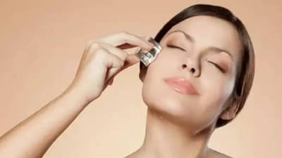 उन्हाळ्यात तुमच्या स्किनटोननुसार करा आइस फेशियल, जाणून घ्या योग्य पद्धत