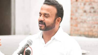 बाभळीचं झाड सोडून आंब्याच्या झाडाखाली या - भाजपच्या मंत्र्याकडून कोणाला खुली ऑफर ?