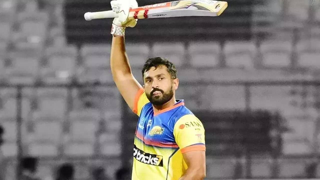 तो फोटो आणि बरंच काही… आयपीएल राहिलं बाजूला करूण नायरच्या बायकोच्या पोस्टची का होतेय चर्चा? तो फोटो आणि बरंच काही… आयपीएल राहिलं बाजूला करूण नायरच्या बायकोच्या पोस्टची का होतेय चर्चा?