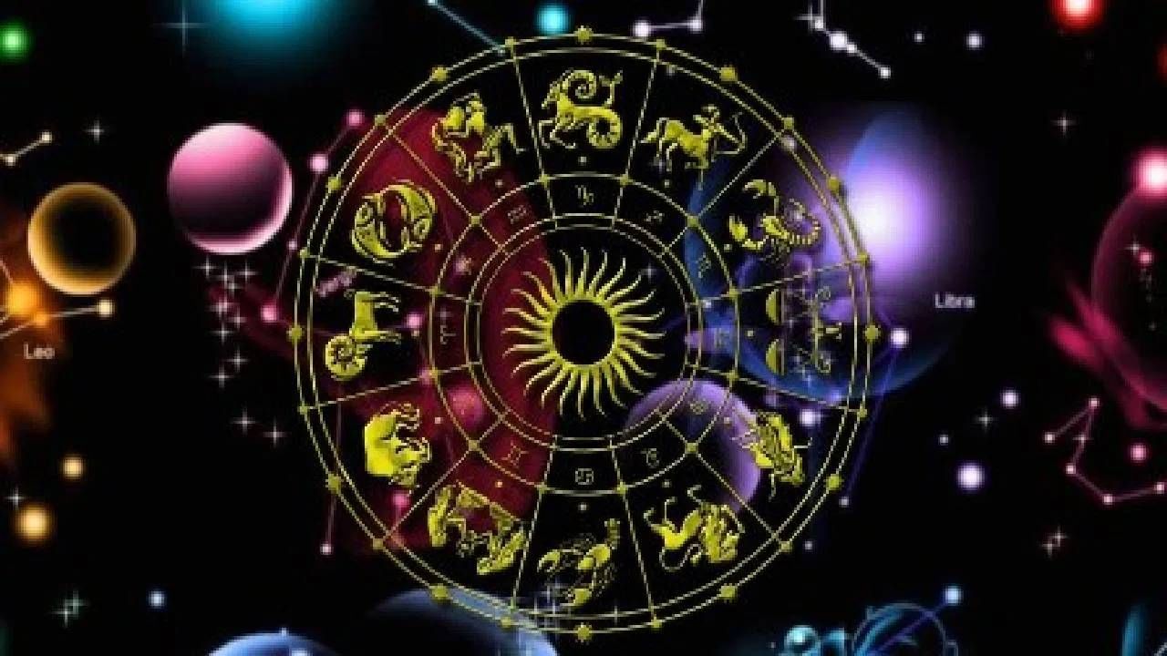 कुंडलीतील 'या' योगामुळे होईल तुम्हाला धनप्राप्ती एकदा नक्की वाचा... कुंडलीतील 'या' योगामुळे होईल तुम्हाला धनप्राप्ती एकदा नक्की वाचा...