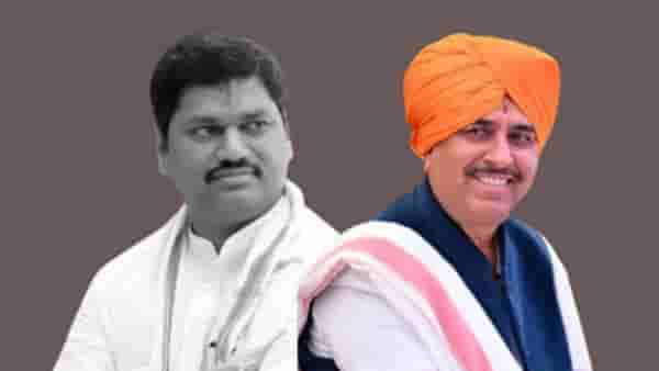 Namdeo Shastri : धनंजय मुंडेंसाठी सगळ्यांनी प्रार्थना करा, नामदेव शास्त्रींनी का केलं असं आवाहन?