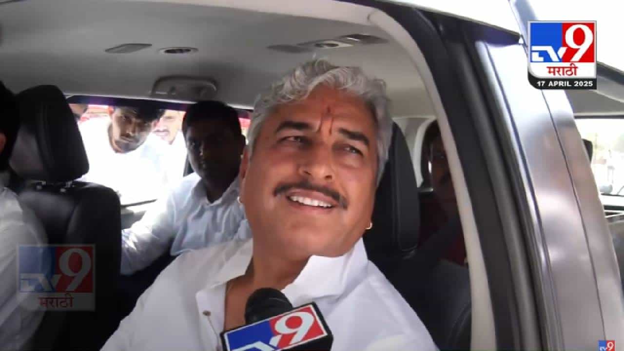 Namdev Shastri : भगवान गडाचा नारळी सप्ताहात पहिल्यांदाच धस-मुंडे एकत्र, महंत नामदेव शास्त्री एकाच वाक्यात म्हणाले...