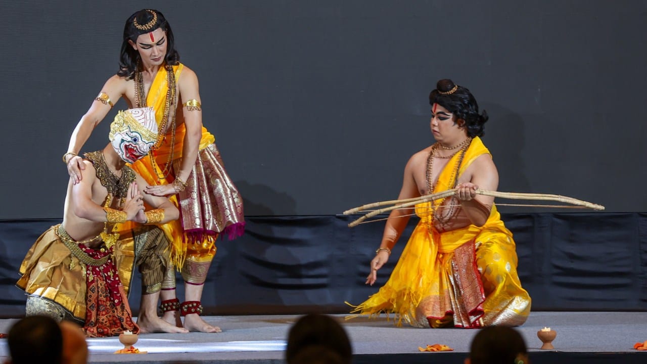 यानंतर पंतप्रधान मोदींनी थाय रामायणाचे विशेष प्रदर्शन पाहिले आणि ते पाहून खूप आनंद वाटल्याचे त्यांनी सांगितले.