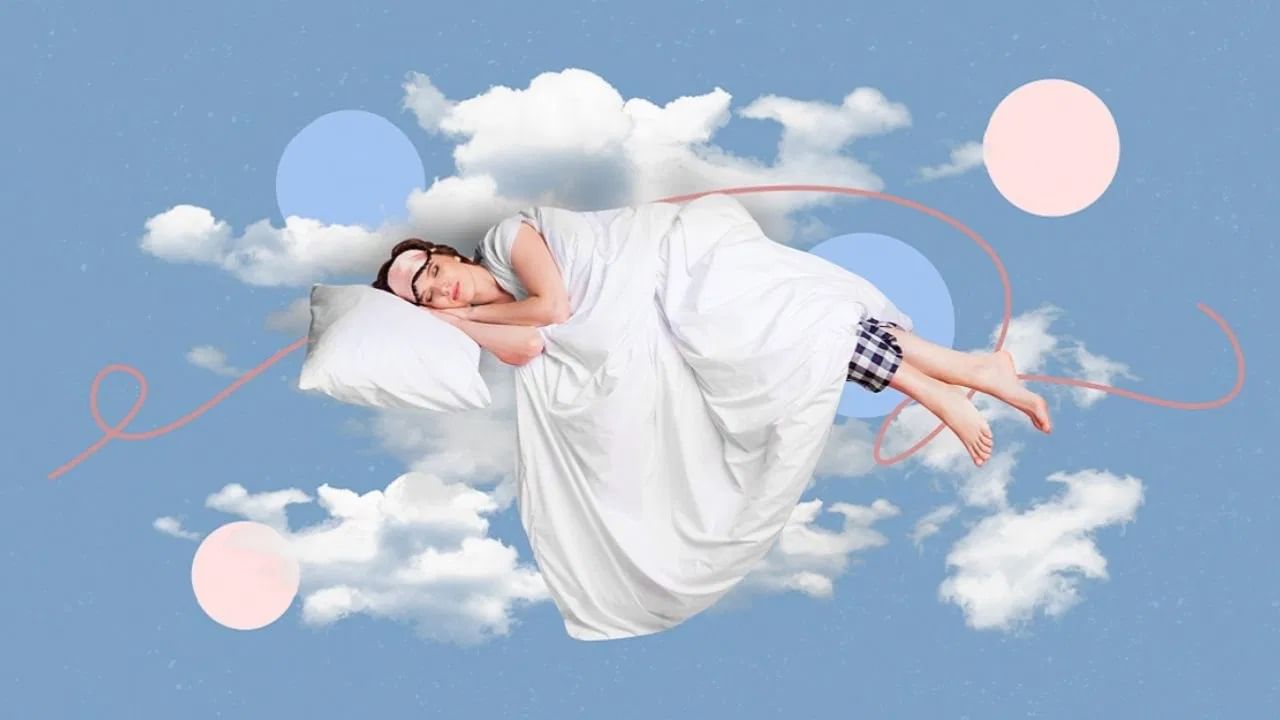 जेव्हा आपण अशा लोकांबद्दल स्वप्न पाहतो ज्यांना आपण कधीही भेटलो नाही. हे स्वप्न खूप शुभ मानले जाते. एखाद्या अनोळखी पुरुष किंवा स्त्रीशी बोलण्याचे स्वप्न पाहणे हा संकेत आहे की तुमच्यासोबत काहीतरी चांगले घडणार आहे.