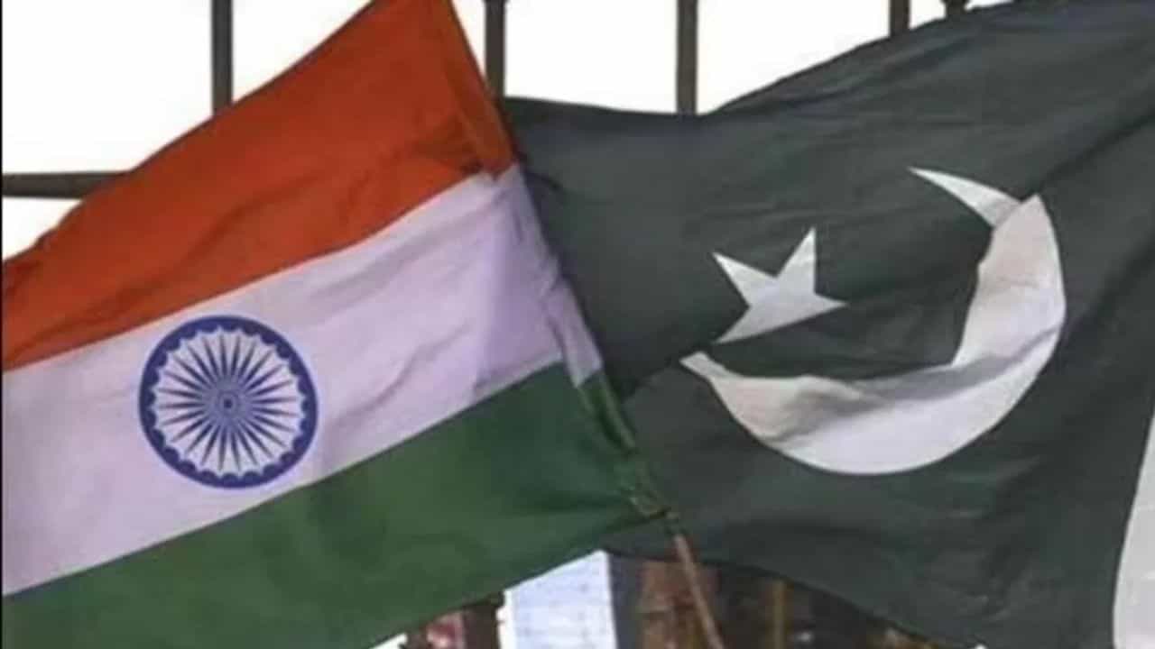 पाकिस्तानचा जावई भलताच संतापला; म्हणाला सासुरवाडीला उडवून द्या, बायकोही...