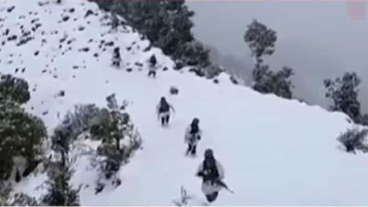 Pahalgam Terror Attack Update : पाकिस्तानचे धाबे दणाणले; आंतरराष्ट्रीय सीमेवर देखील सुरक्षा वाढवली Pahalgam Terror Attack Update : पाकिस्तानचे धाबे दणाणले; आंतरराष्ट्रीय सीमेवर देखील सुरक्षा वाढवली