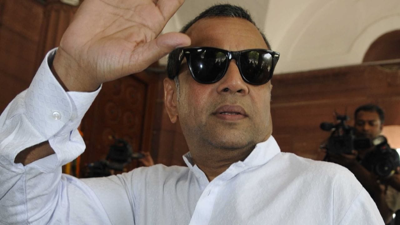 परेश रावल यांनी सांगितले की, त्यांनी दुसऱ्या दिवशी सकाळी उठून वीरू देवगन यांनी सांगितल्याप्रमाणे केले. त्यांनी 15 दिवस असे केले आणि ते बरे झाले. त्यांचा एक्स-रे काढला गेला, जो पाहून डॉक्टर थक्क झाले की पाय इतक्या लवकर कसा बरा झाला. डॉक्टरांनी परेश रावल यांना विचारले की, हे कसे झाले.