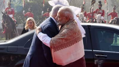 Pahalgam Attack : पाकिस्तानचा बीपी वाढला, पहिल्यांदाच भारताचा जिगरी दोस्त थेट काश्मिरात; आता काही तरी मोठं घडणार?