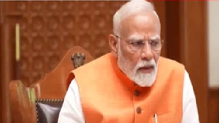 PM Narendra Modi : पंतप्रधान मोदींच्या 5 मोठ्या बैठका; निर्णयाकडे देशाचं लक्ष PM Narendra Modi : पंतप्रधान मोदींच्या 5 मोठ्या बैठका; निर्णयाकडे देशाचं लक्ष