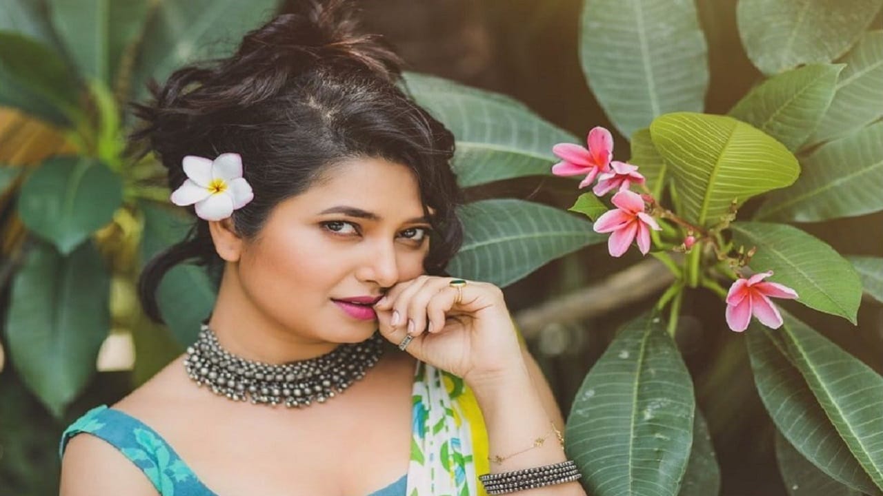 '...म्हणून मी त्याला रितसर 'जय महाराष्ट्र' केलं', अफेअरबद्दल प्राजक्ता माळीचा मोठा खुलासा