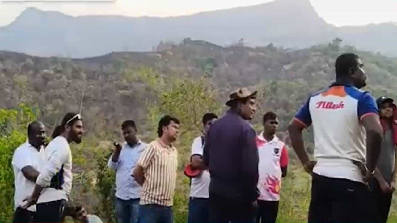 उन्हाळ्यात ट्रेकला जाताय तर थोडं थांबा, भर उन्हात ट्रेकला जाणं तरूणांच्या आलं अंगाशी, घडलं काय? उन्हाळ्यात ट्रेकला जाताय तर थोडं थांबा, भर उन्हात ट्रेकला जाणं तरूणांच्या आलं अंगाशी, घडलं काय?