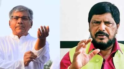 ठाकरे बंधूच्या टाळीनंतर आता आरपीआय ऐक्याचे वारे; रामदास आठवले म्हणाले, वंचित आघाडी बरखास्त करा