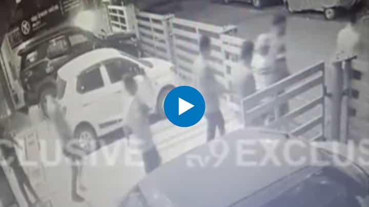 Ranjit Kasle : शरण येण्याआधीच बीड पोलिसांनी रणजित कासलेला ताब्यात घेतलं Ranjit Kasle : शरण येण्याआधीच बीड पोलिसांनी रणजित कासलेला ताब्यात घेतलं