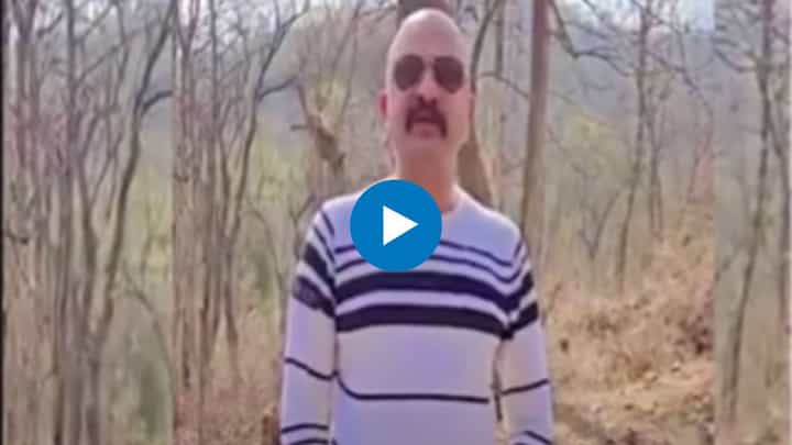 Ranjit Kasle : सिस्टिमच्या विरोधात लढता येत नाही, मी पोलिसांना शरण येतो; कासलेचा नवा व्हिडीओ Ranjit Kasle : सिस्टिमच्या विरोधात लढता येत नाही, मी पोलिसांना शरण येतो; कासलेचा नवा व्हिडीओ