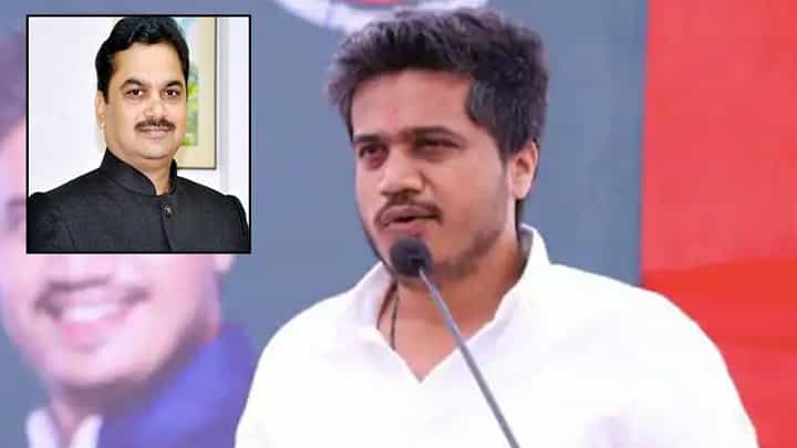 .. पण त्यांनी प्रथा, परंपरा धुळीस मिळवली, रोहित पवारांचा राम शिंदेंवर निशाणा .. पण त्यांनी प्रथा, परंपरा धुळीस मिळवली, रोहित पवारांचा राम शिंदेंवर निशाणा