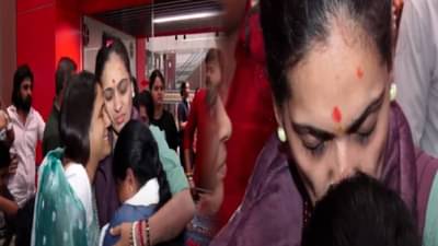 Pahalgam Attack : काश्मीरमधून रुपाली ठोंबरे सुखरूप पुण्यात, सुषमा अंधारेंनी मारली मिठी अन् अश्रूंचा बांध फुटला