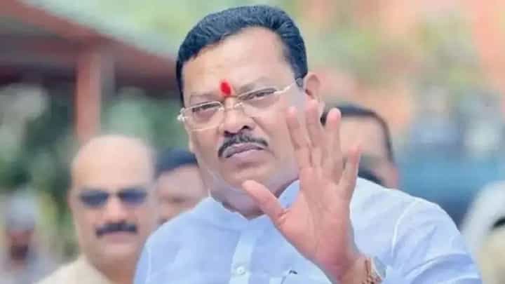 Sanjay Shirsat : चांडाळ चौकडी ठाकरे बंधूंना एकत्र येऊ देणार नाही; शिरसाट यांची टोलेबाजी Sanjay Shirsat : चांडाळ चौकडी ठाकरे बंधूंना एकत्र येऊ देणार नाही; शिरसाट यांची टोलेबाजी