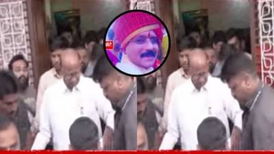 शरद पवारांनी घेतलं संतोष जगदाळे आणि कौस्तुभ गणबोटेंच्या पार्थिवाचं अंत्यदर्शन