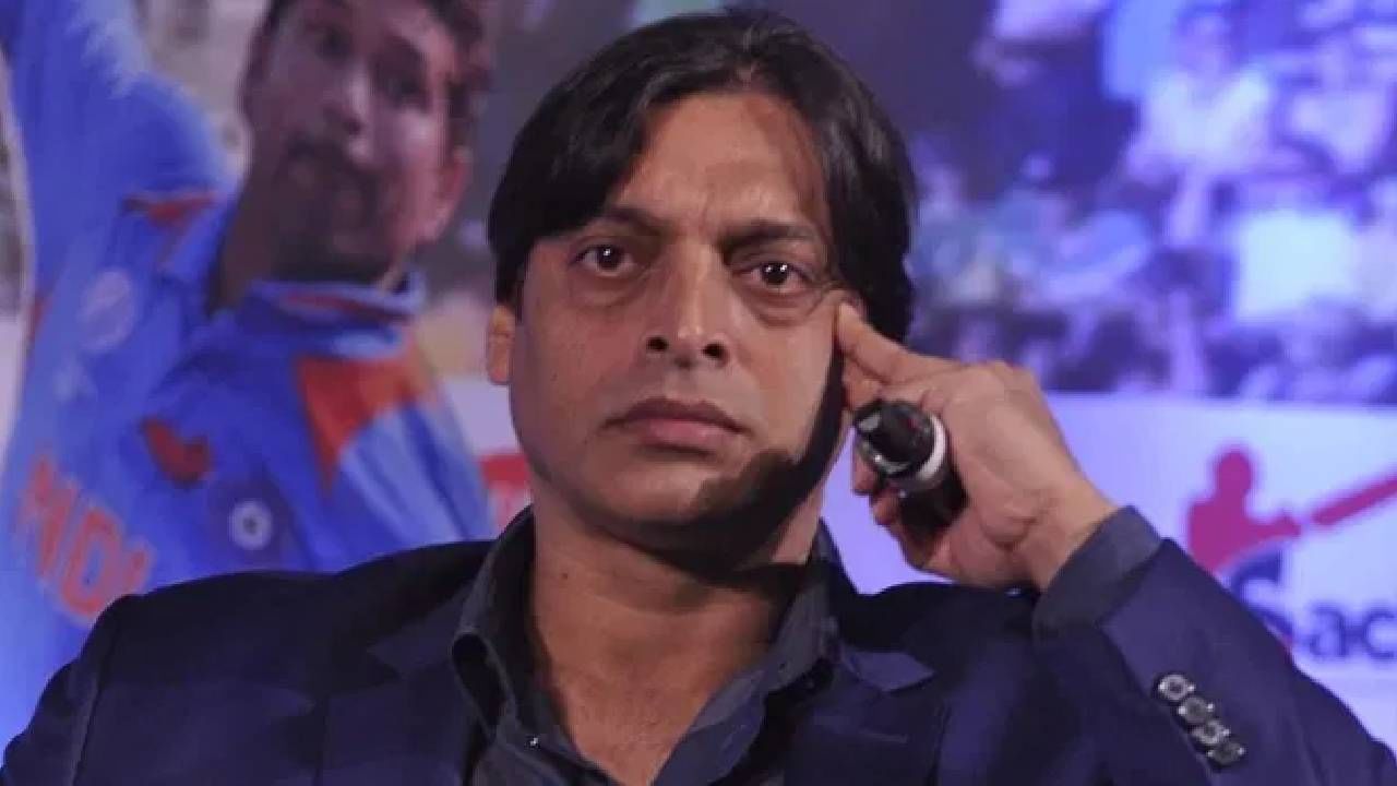 भारताच्या या निर्णयाचा शोएब अख्तरला मोठा आर्थिक फटका बसणार आहे. शोएब अख्तरला 154000 पाकिस्तानी रुपये पेन्शन म्हणून मिळतात. त्याचे एक यूट्यूब चॅनेलही आहे.