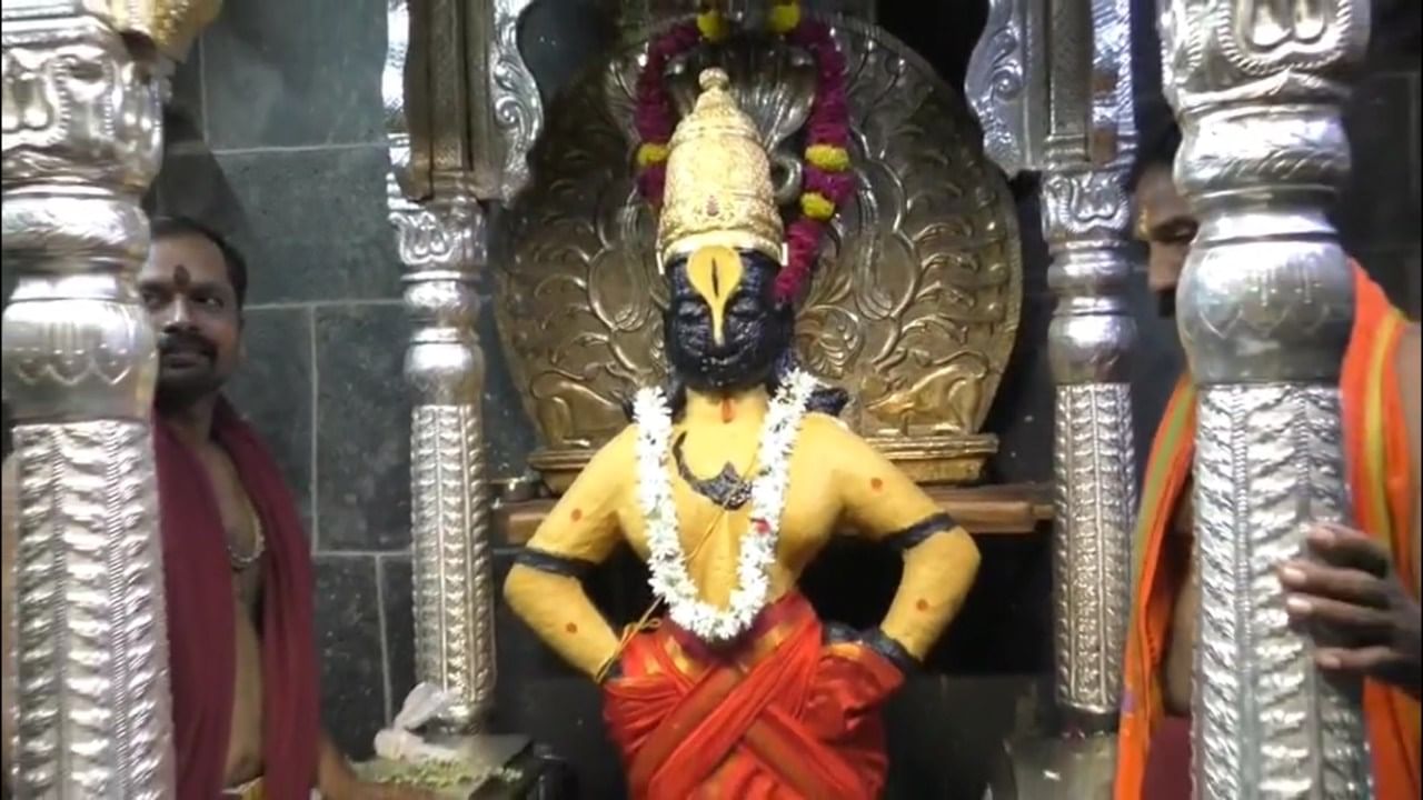 विठुरायाचे रूप डोळे भरून पाहण्याची संधी या उटी पूजेमुळे मिळते. सुवर्णालंकारापेक्षाही देखणे रूप चंदन उटी पूजेमध्ये दिसते, अशी पूजा करणाऱ्याला जगण्याची उर्जा मिळते, अशीही भावना भाविकांनी व्यक्त केली. म्हणून अनेक भाविक चंदन उटी पूजा करून समाधान मानतात, असे भाविक पिंटू तापडिया यांनी सांगितले.