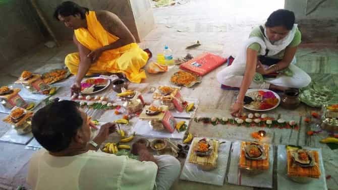 Pitra Dosh : घरामधील सदस्यांमध्ये सतत भांडण होतंय? पितृदोष दूर करण्यासाठी हे उपाय नक्की करा....