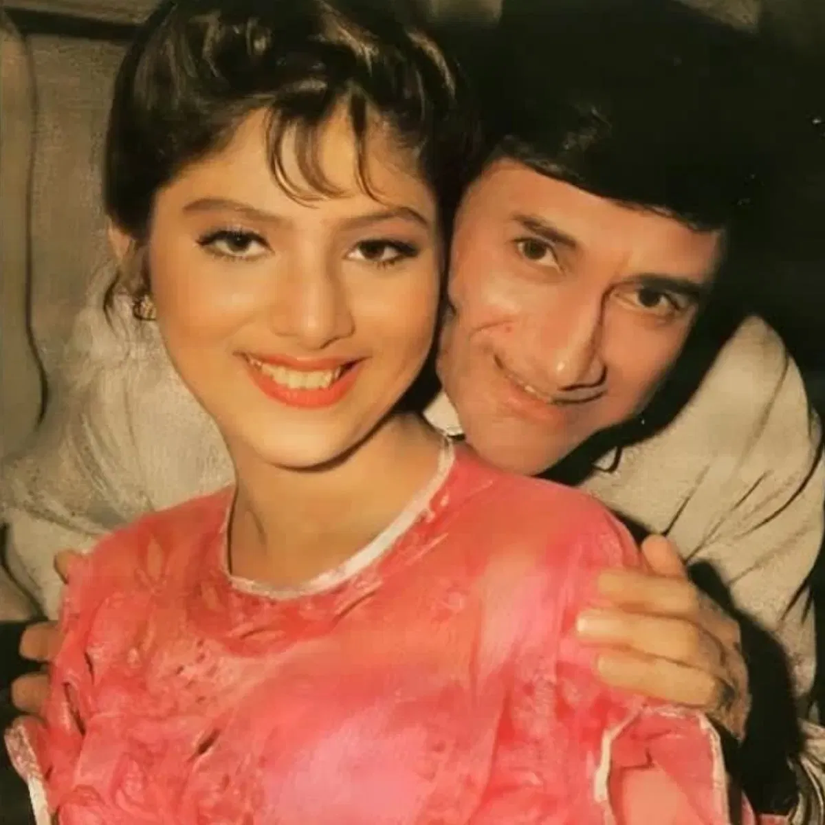 सोनम खानचे खरे नाव बख्तावर खान आहे. बॉलिवूडचा खलनायक रझा मुराद हे तिचे मामा होते. खरंतर, यश चोप्रा यांच्या सूचनेवरून अभिनेत्रीने तिचे पडद्याचे नाव बदलले होते. ती सोनम खान या नावाने चित्रपटांमध्ये काम करायची. १९८९ मध्ये सोनमचे ९ चित्रपट प्रदर्शित झाले.