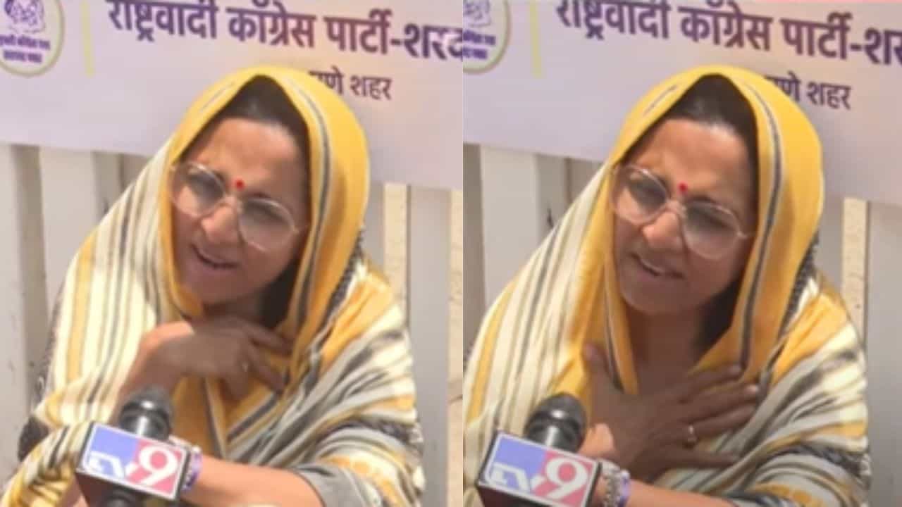 Supriya Sule : कडक ऊन, डोक्यावर पदर अन् ठिय्या आंदोलनावर ठाम; सुप्रिया सुळे तीन तासांपासून पुणे जिल्हाधिकारी कार्यालयासमोर बसून