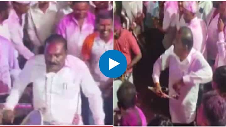 Suresh Dhas : ढोल वाजवण्यात आणि लेझिम खेळण्यात सुरेश धस रमले Suresh Dhas : ढोल वाजवण्यात आणि लेझिम खेळण्यात सुरेश धस रमले