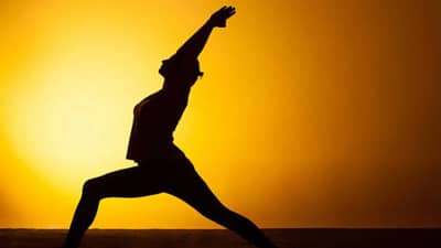 मधुमेहाच्या रुग्णांसाठी सूर्यनमस्कार फायदेशीर आहे का? ते करण्याचा योग्य मार्ग जाणून घ्या