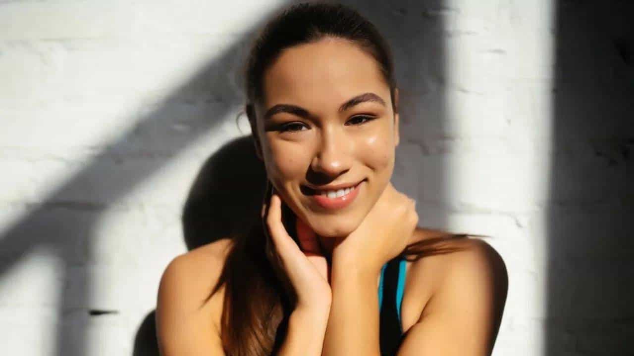 उन्हाळ्यात टॅनिंगमुळे चेहरा लपवण्याची गरज नाही ! या 5 टिप्समुळे तुमची त्वचा होईल चमकदार