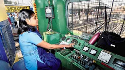 ALP Vacancy: रेल्वेत इंजिन ड्रायव्हर बनण्याची संधी, सहाय्यक लोको पायलटची बंपर भरती, या दिवसापासून अर्ज करा