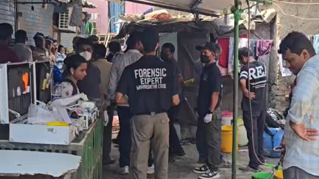 येथे एका घरात महिलेचा गळा चिरून हत्या करण्यात आली आहे. सुमन सूरज निर्मल असे या मृत महिलेचे नाव आहे.