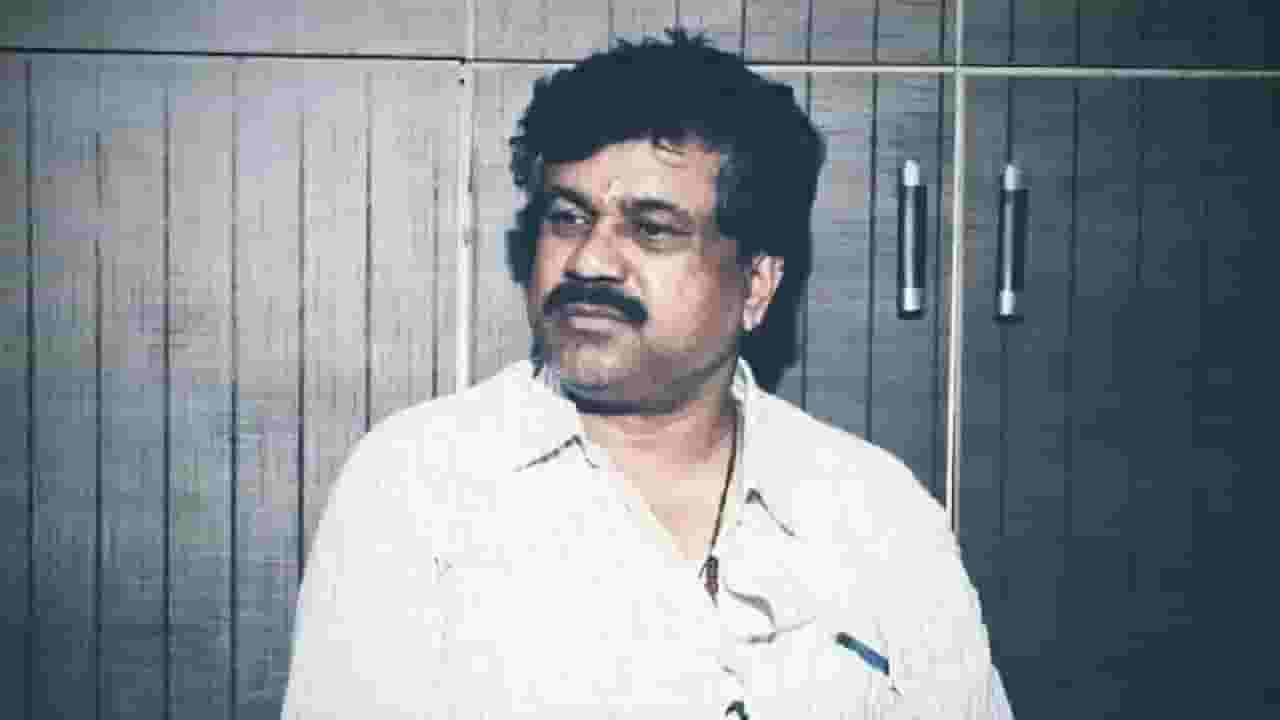 Walmik Karad : वाल्मीक कराडने न्यायालयात दाखल केला आपण निर्दोष असल्याचा अर्ज Walmik Karad : वाल्मीक कराडने न्यायालयात दाखल केला आपण निर्दोष असल्याचा अर्ज