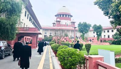 Waqf case: एखाद्या हिंदू ट्रस्टमध्ये मुस्लीमांना घेणार का ? वक्फवर सुनावणी घेताना सर्वोच्च न्यायालयाचा सरकारला सवाल