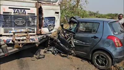 रस्त्यावर रानडुक्कर आडवे आले आणि होत्याचे नव्हते झाले, एकाच कुटुंबातील चार जणांचा दुर्दैवी अंत