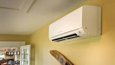 AC चालू असतानाही पंखा चालवायचा का नाही? वाचा आणि स्वतः निर्णय घ्या