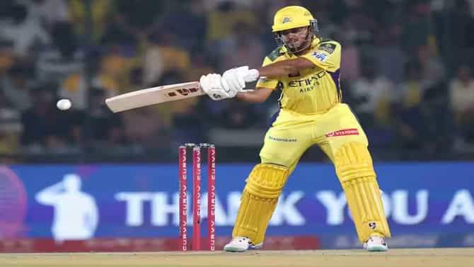 CSK vs RR : 4,4,4,4,4,4,4,4,6, आयुष म्हात्रेची वादळी खेळी, राजस्थान विरूद्धच्या सामन्यात द्विशतक पूर्ण