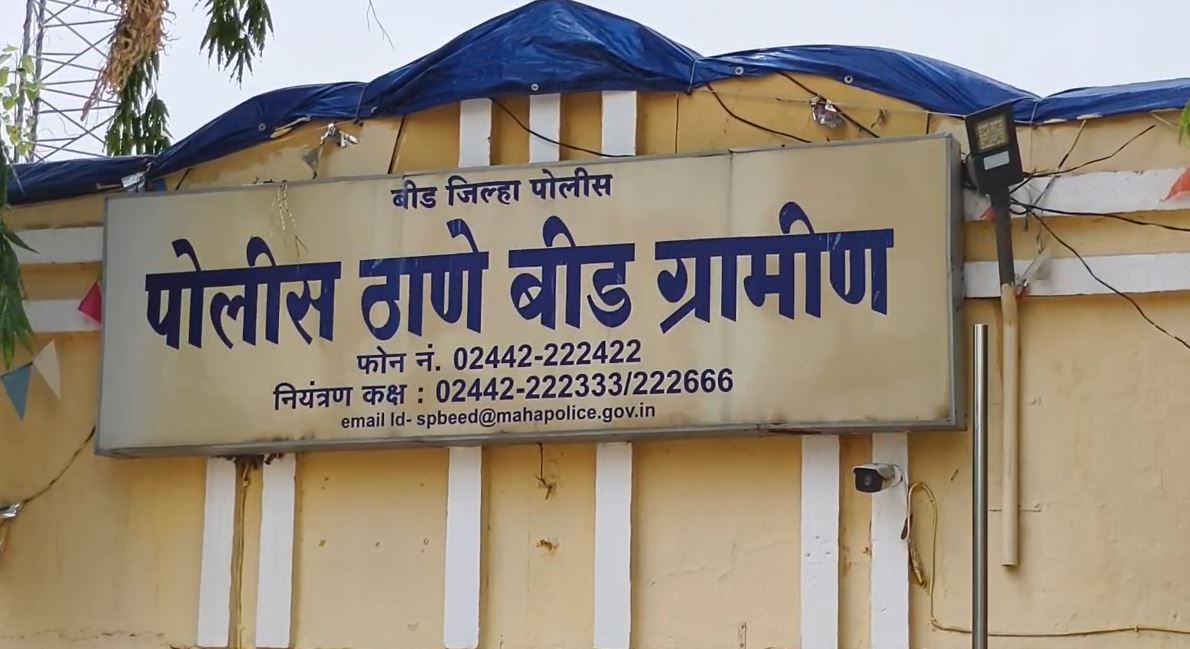 काल‌ (25 मे) सायंकाळच्या सुमारास हा अनोळखी मृतदेह आढळल्याने एकच खळबळ उडाली आहे. 