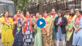 हगवणेला शिवाजीनगर कोर्टात आणलं, भाजप कार्यकर्ते आक्रमक हगवणेला शिवाजीनगर कोर्टात आणलं, भाजप कार्यकर्ते आक्रमक
