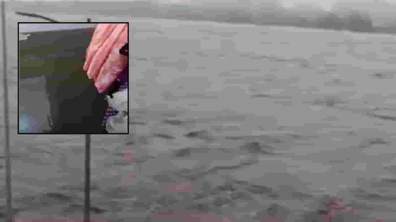 Badlapur Rain : बदलापूर रेल्वे स्टेशन परिसरात दुकानात पाणी शिरल्याने व्यापाऱ्यांचं नुकसान