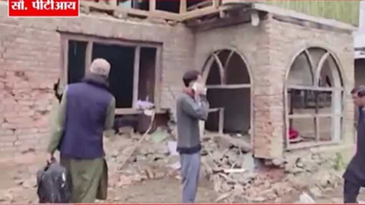 India-Pakistan War : पाकिस्तानला सळो की पळो करून सोडलं! भारतानंतर बलुच आर्मीकडून पाकिस्तानवर हल्ला India-Pakistan War : पाकिस्तानला सळो की पळो करून सोडलं! भारतानंतर बलुच आर्मीकडून पाकिस्तानवर हल्ला