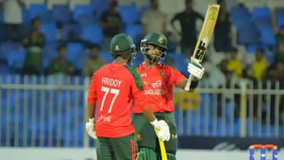 छोटा पॅकेट बडा धमाका, इतके षटकार चोपले की झाला नवीन रेकॉर्ड, 22 वर्षाच्या फलंदाजाचे देशासाठी शतक वेगवान