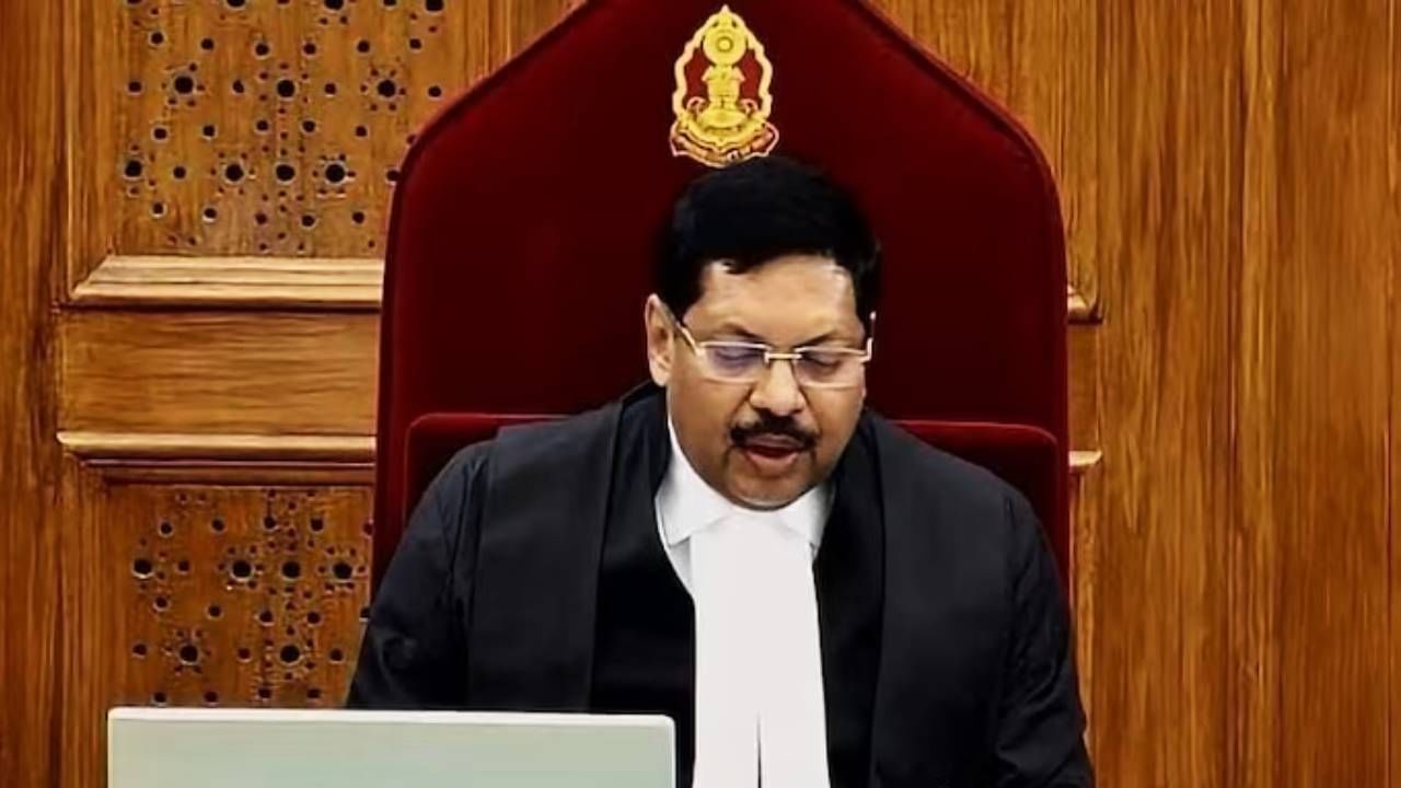 सरन्यायाधीश बी आर गवई यांचा पहिला फैसला, नारायण राणे यांना मोठा दणका, काय आहे ते 30 एकर जमिनीचे प्रकरण?