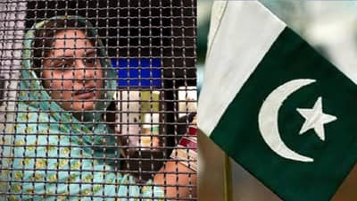 CRPF जवानाने केले पाकिस्तानी महिलेशी लग्न, बायको तर वाचली पण नोकरी...